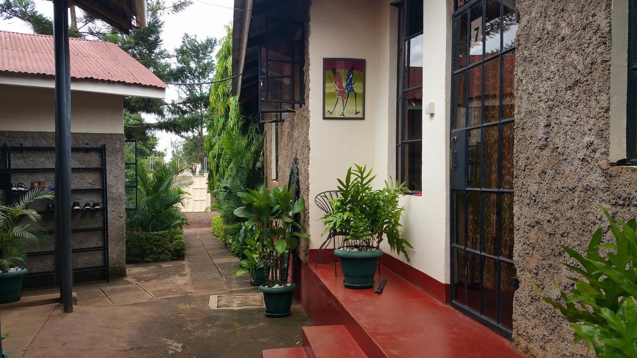 Mama Simba Bed And Breakfast Moshi Моши Екстериор снимка